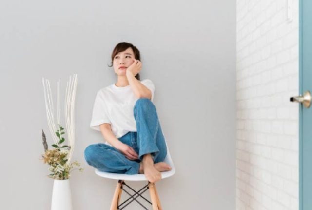 WFEEL|【フェムテック&フェムケアのシックスセンスラボ株式会社の全国調査】30歳以上の女性、ストレスの原因は経済不安、健康不安、家族関係。そのストレス解消法は?